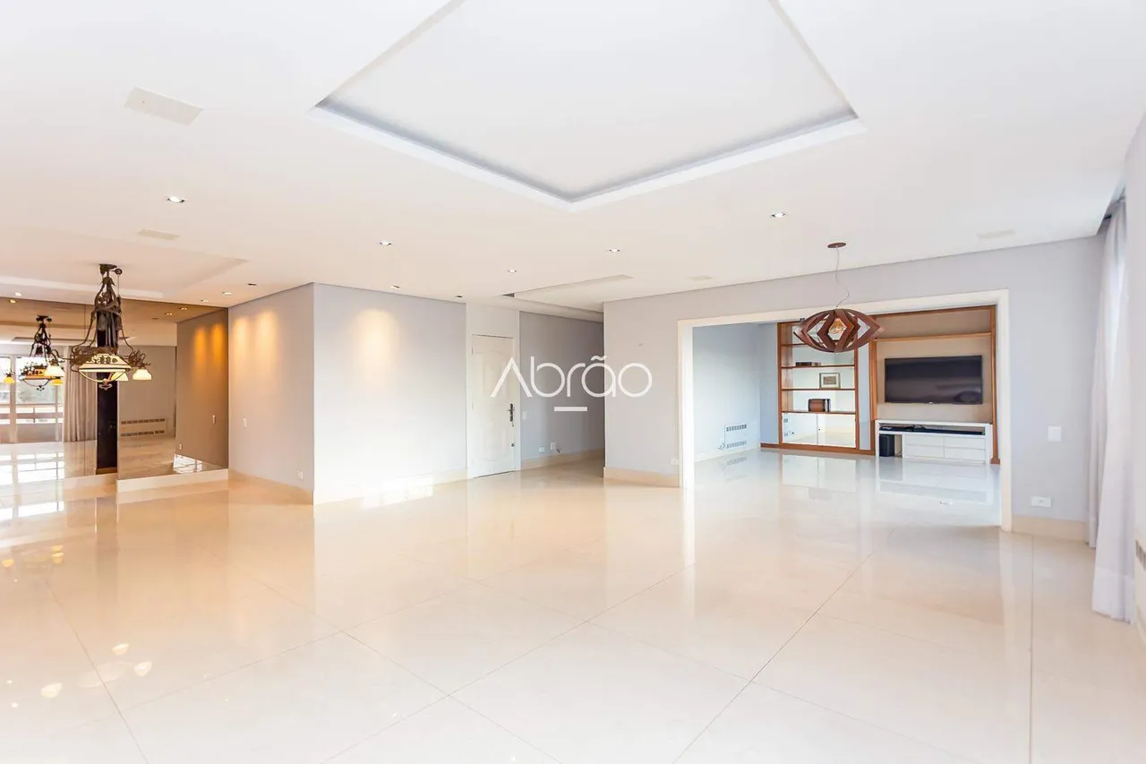 Apartment with 2 en-suite bedrooms and 256 m² — photo 3
