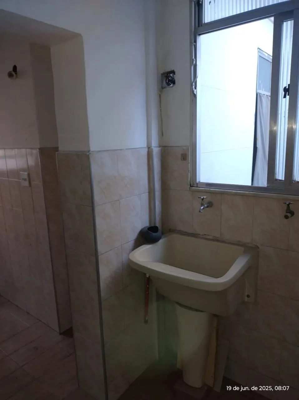 Квартира з 1 спальнею та 1 ванною, без паркування — photo 5