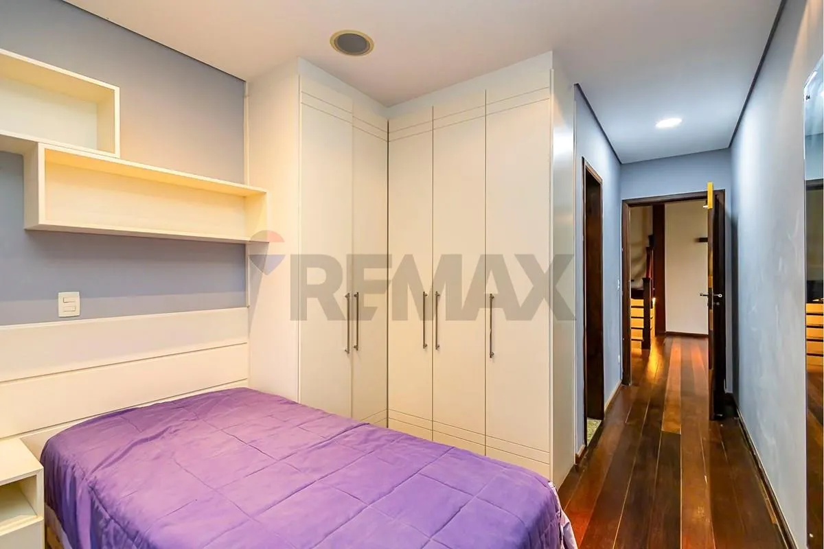Casa de 303 m² com 4 quartos e churrasqueira privativa — photo 22