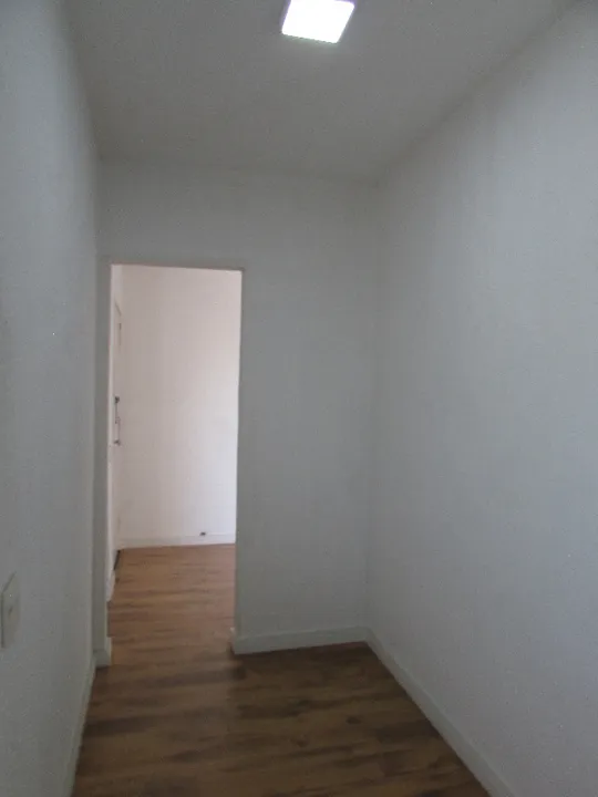 Квартира з 2 спальнями та 1 ванною, без паркування — photo 14