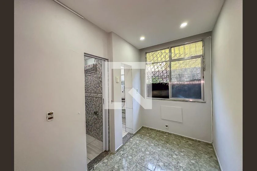 28 m² studio with 1 bedroom and 1 bathroom — photo 2