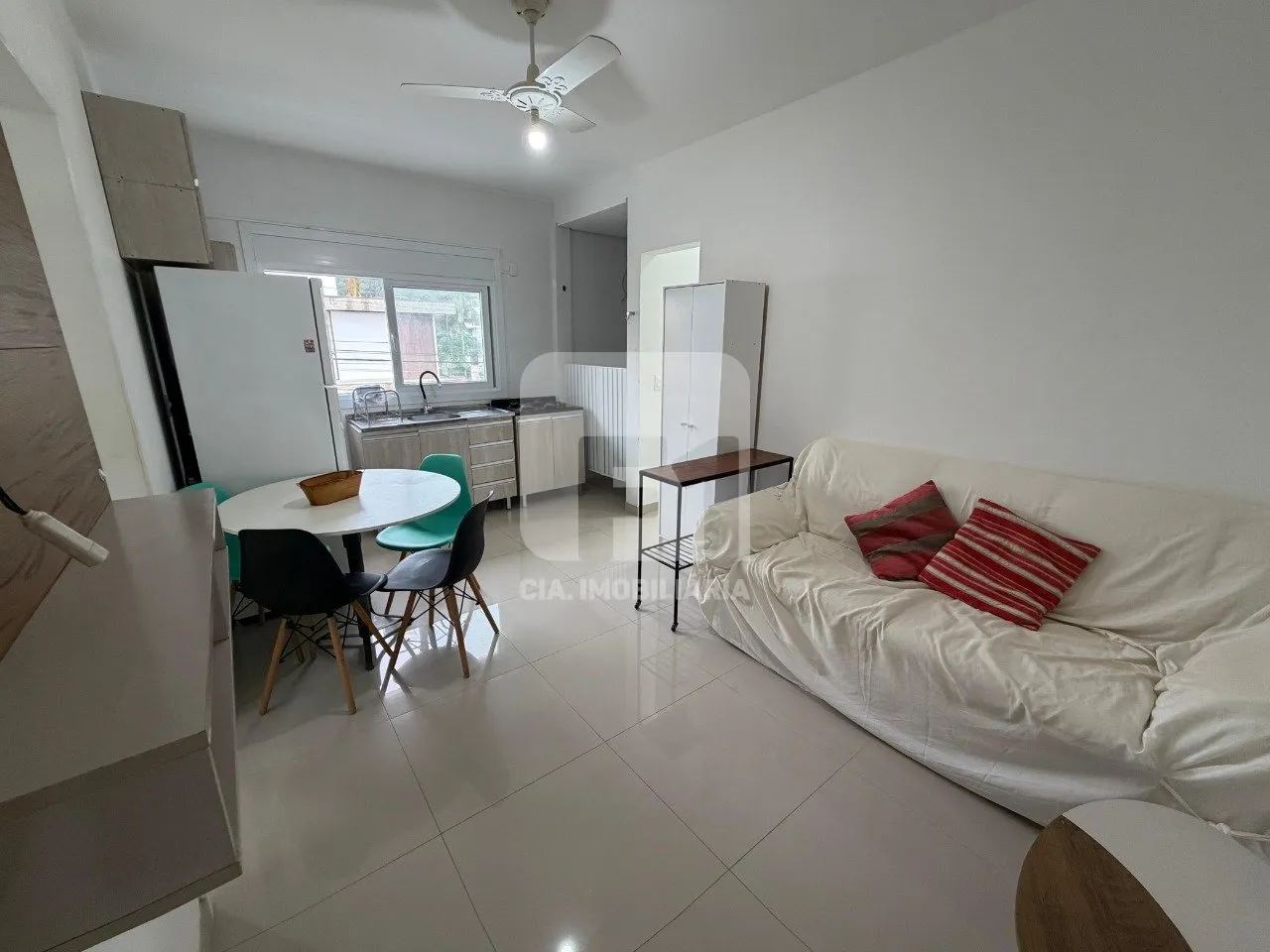 Furnished 2-bedroom apartment with two en-suite bathrooms