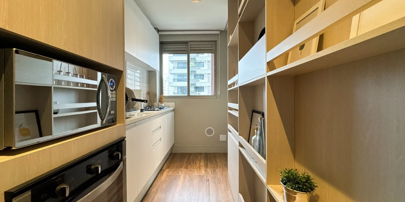 Furnished apartment, 57 m², with a glass-enclosed balcony — photo 15