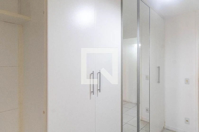 Балкон с грилем и 3 спальни: квартира 110 м² — photo 38