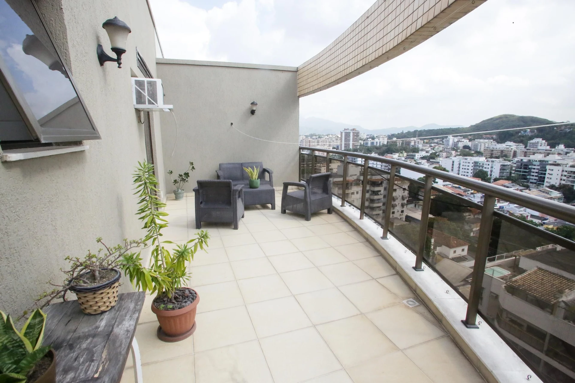 Apartamento mobiliado com 4 quartos e varanda — photo 19