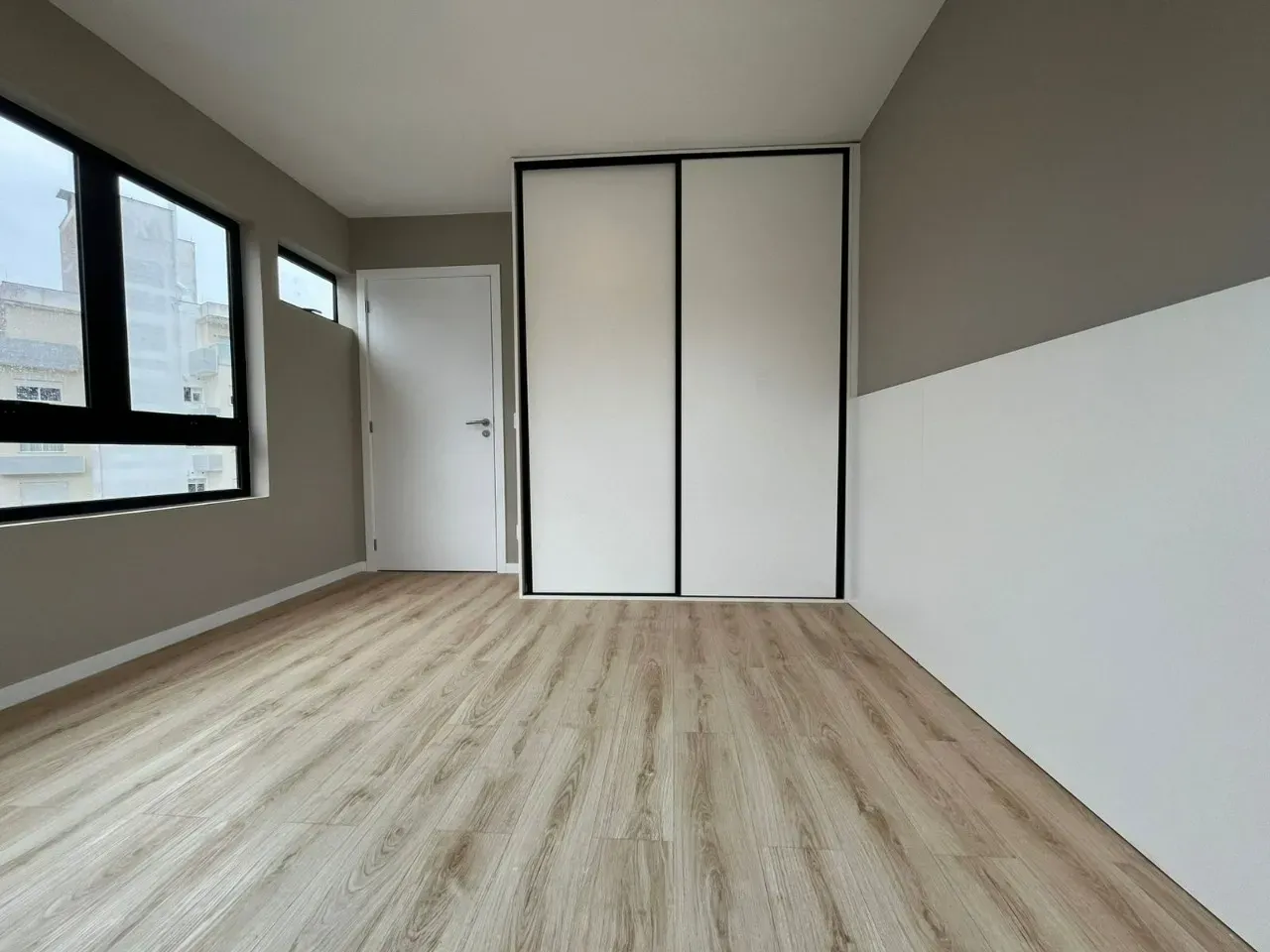 Apartamento de 1 dormitorio con cocina abierta y 58 m² — photo 14