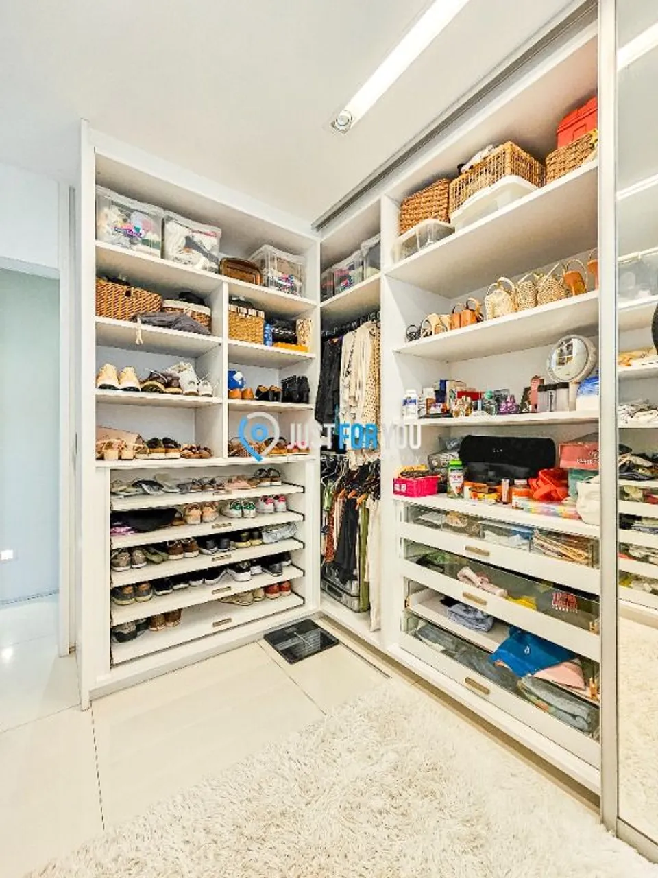 Apartamento de 2 dormitórios com cozinha integrada — photo 9