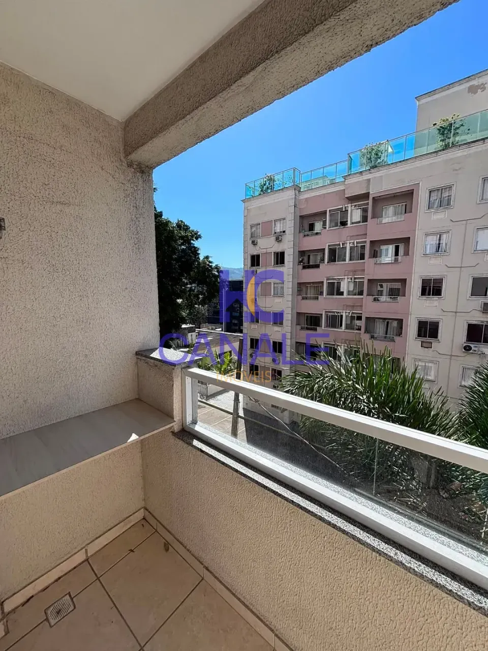 2-bedroom apartment with a closed kitchen and balcony — photo 14