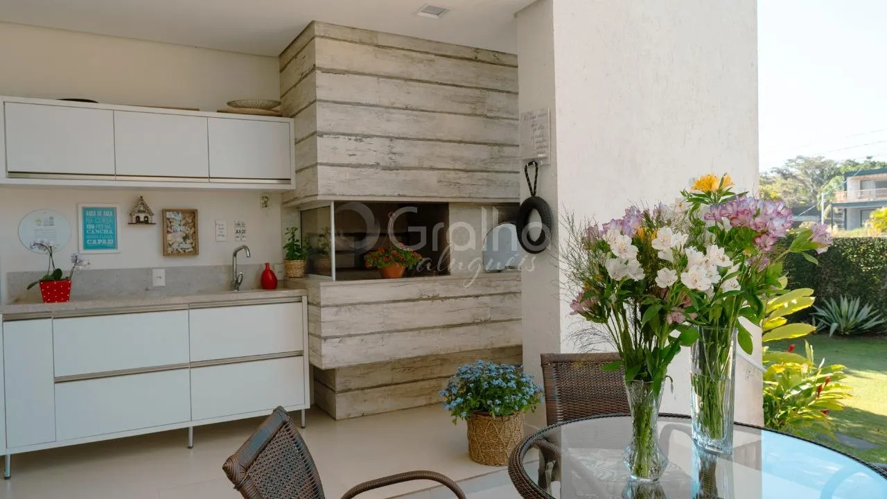 Меблированный дом: 5 спален с ванной и 730 м² — photo 10
