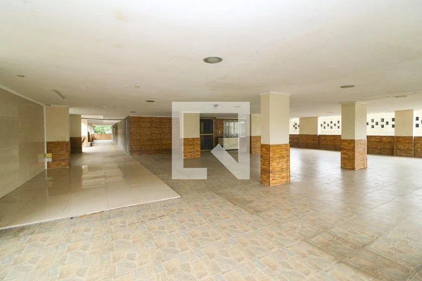 Apartment, 77 m², with wood or laminate floors — photo 38