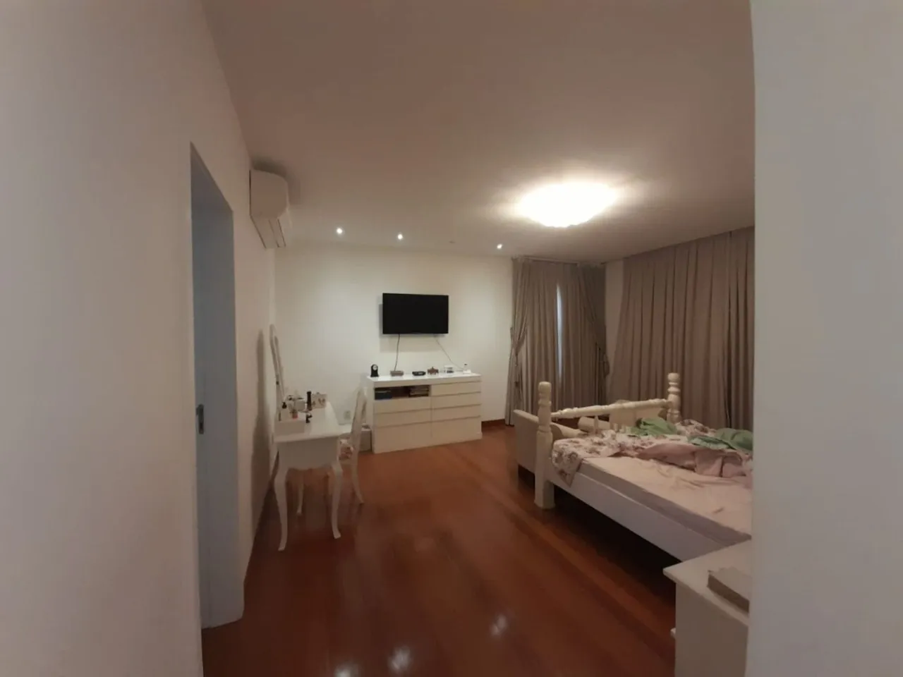 Casa mobiliada com 4 quartos e 5 banheiros — photo 13
