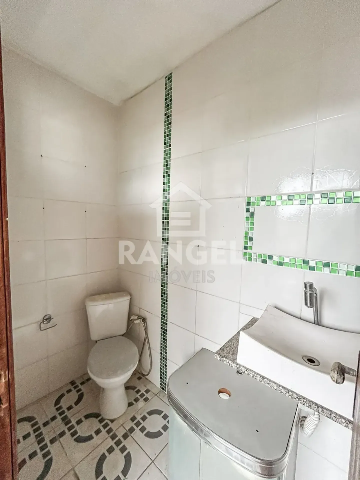 Будинок із 4 спальнями та пральною машиною — photo 17