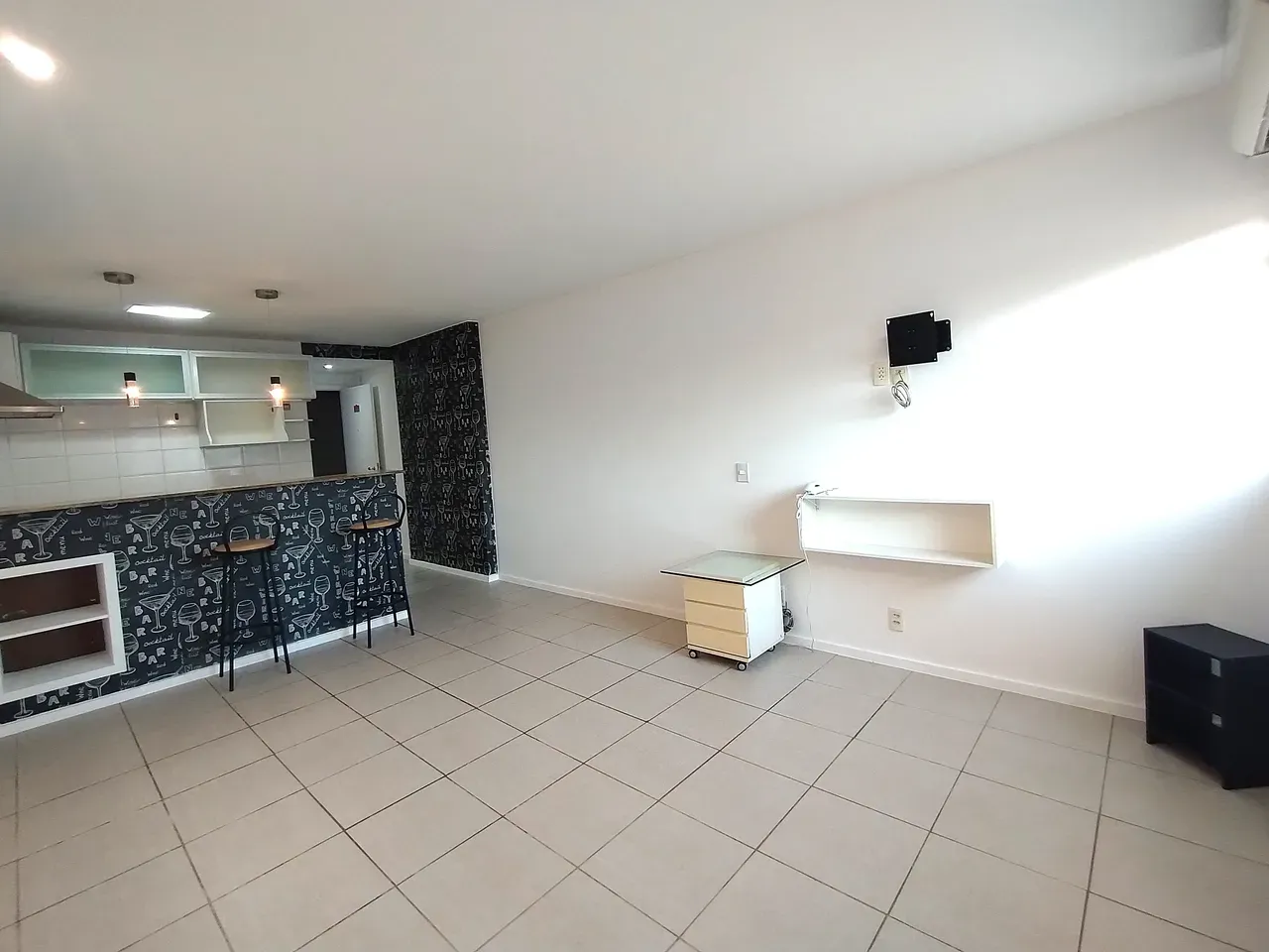 1-bedroom apartment with open-plan gas kitchen — photo 21