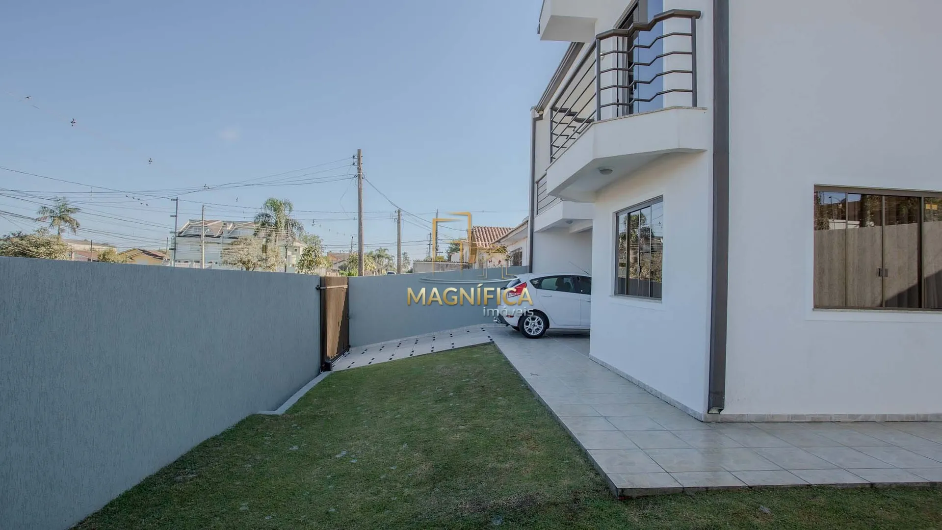 House with 3 bedrooms and 3 bathrooms, no parking — photo 37
