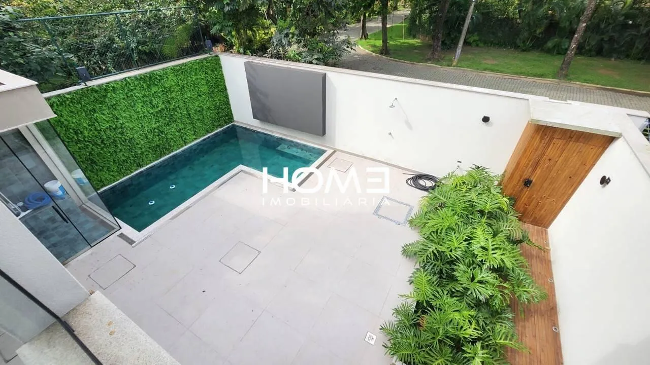 Furnished house, 357 m², with floor-to-ceiling windows — photo 9