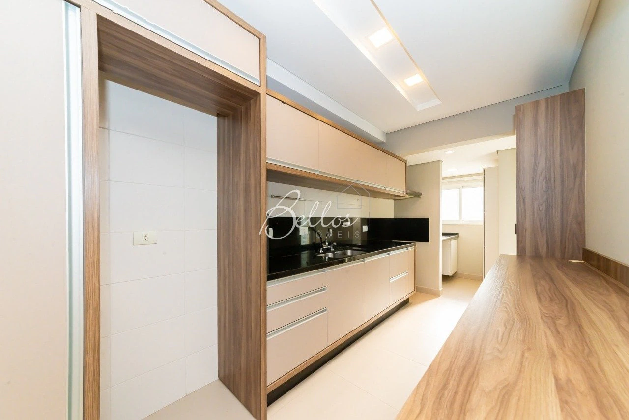 Apartment, 77 m², with a glass-enclosed balcony — photo 13