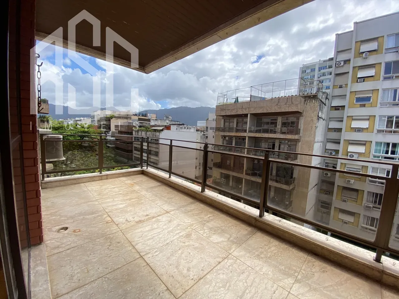 145 m² duplex penthouse with 2 bedrooms and 3 baths — photo 7