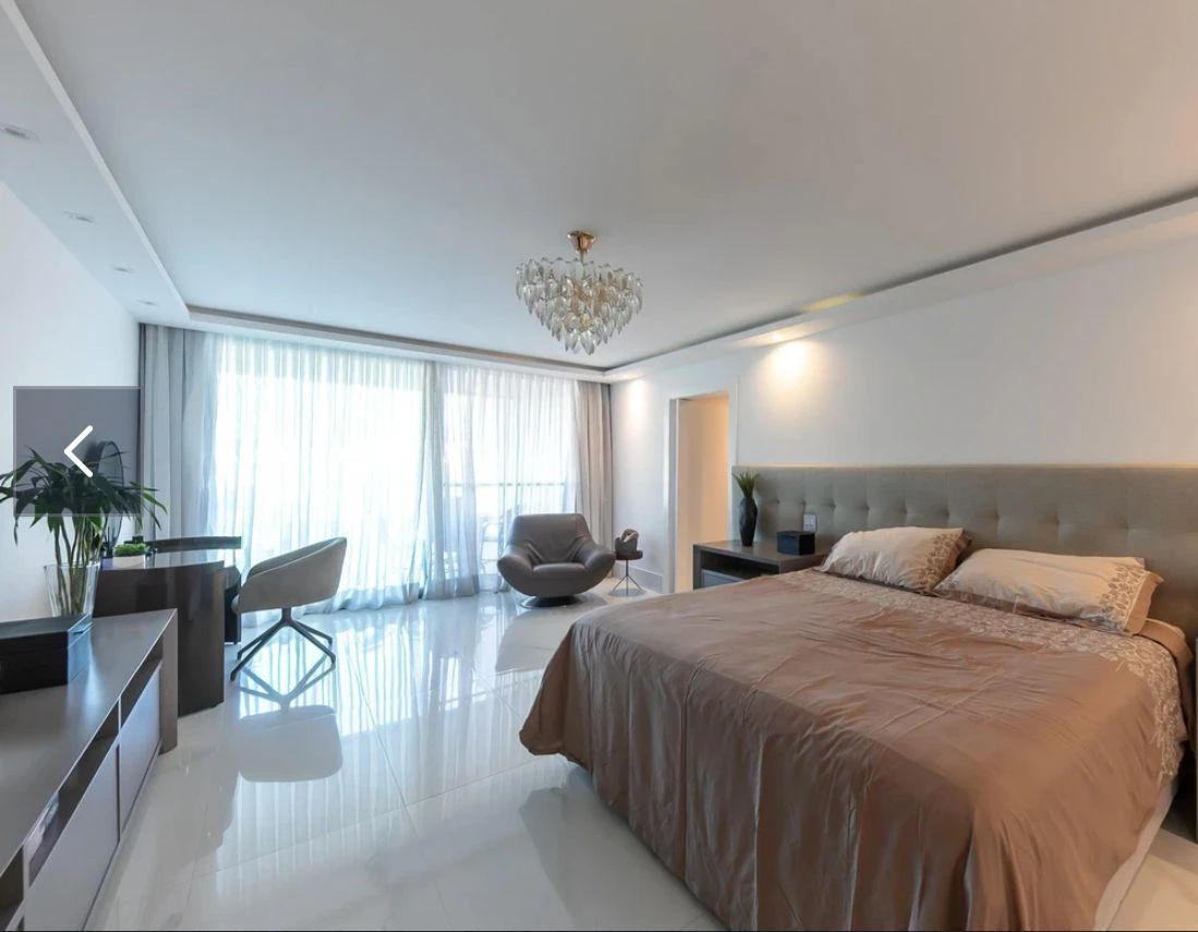 Furnished house with 5 bedrooms and an open-plan kitchen — photo 30