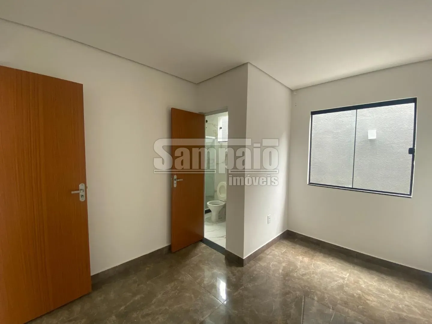 3-bedroom house, 1 with its own bathroom, 215 m² — photo 3
