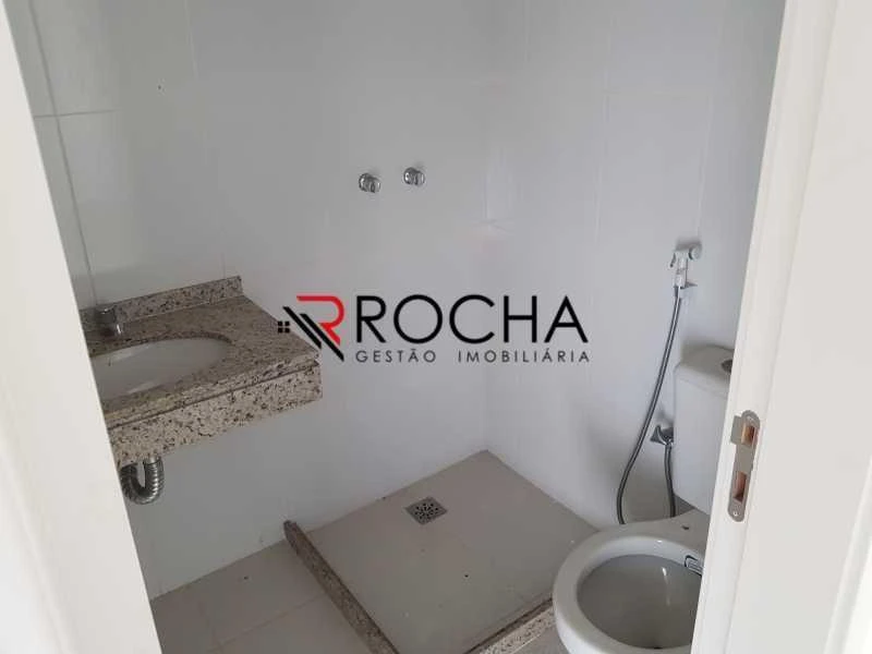 2-bedroom apartment with an en-suite and gas stove — photo 19