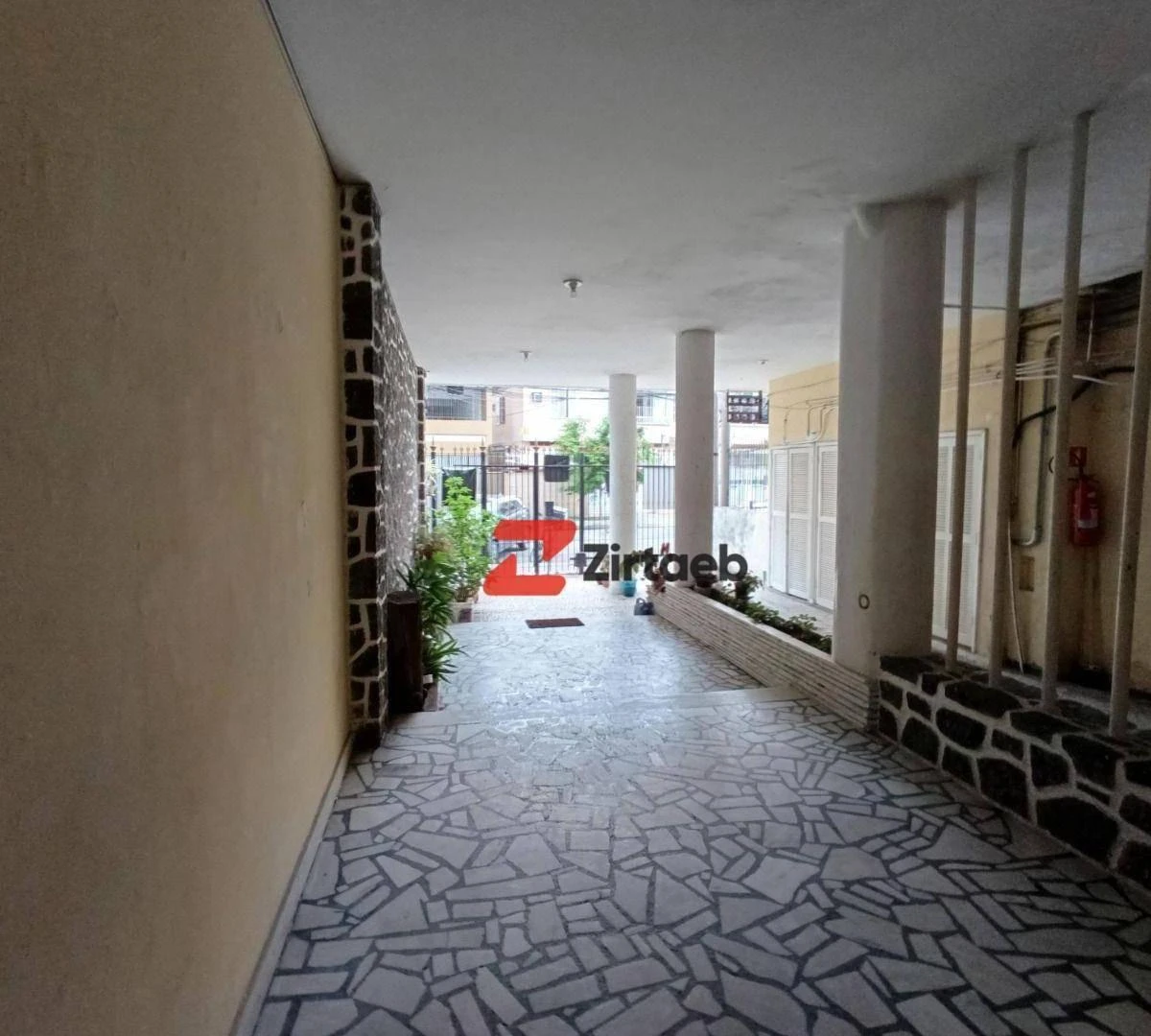 90 m² apartment with 2 bedrooms and city views — photo 14