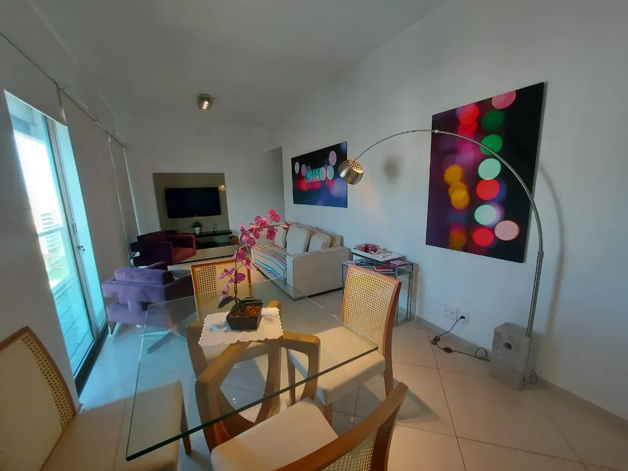 Furnished apartment with 2 bedrooms and floor to ceiling windows — photo 6