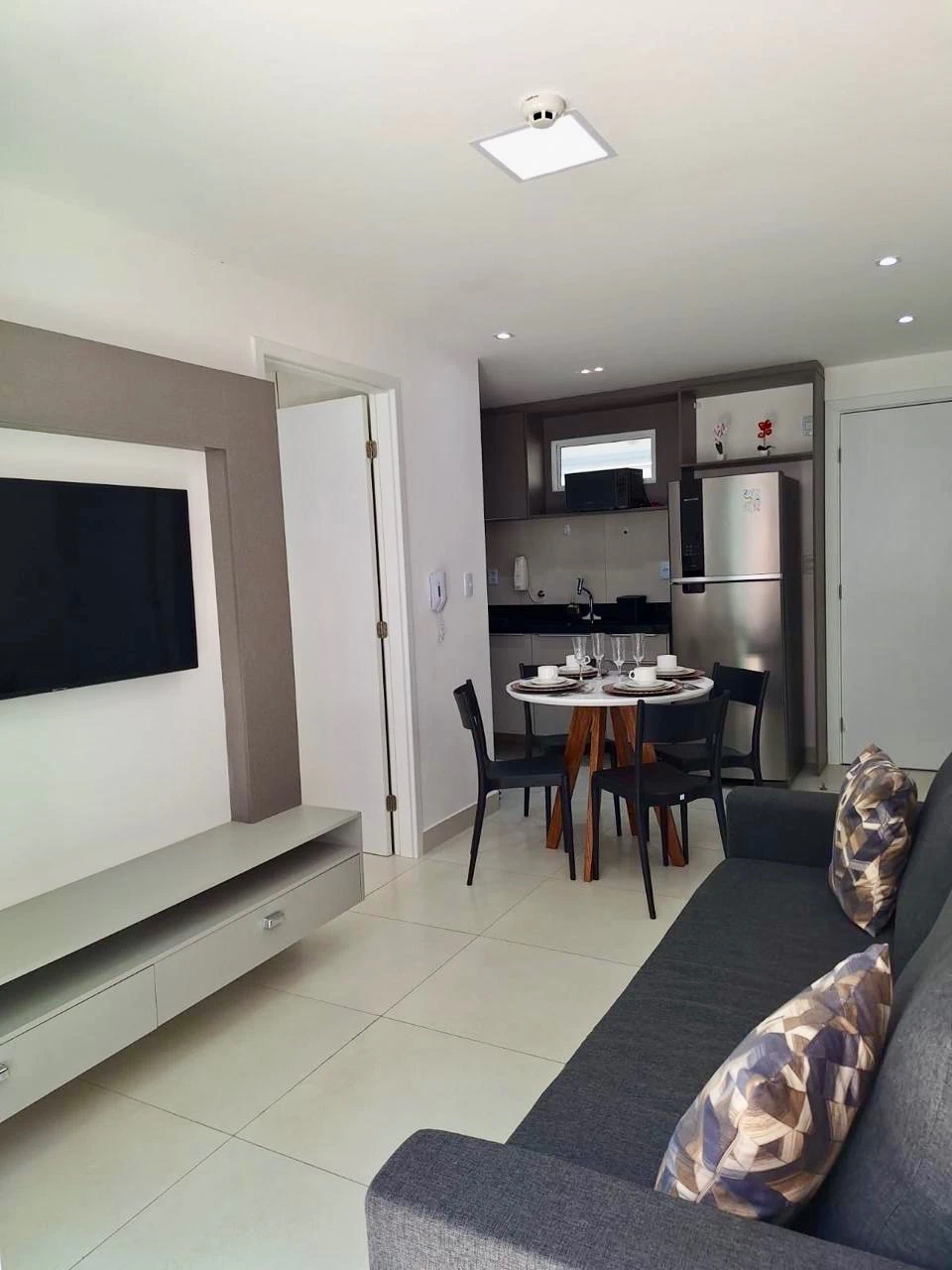 Furnished 2-bedroom apartment with 58 m² and parking — photo 4
