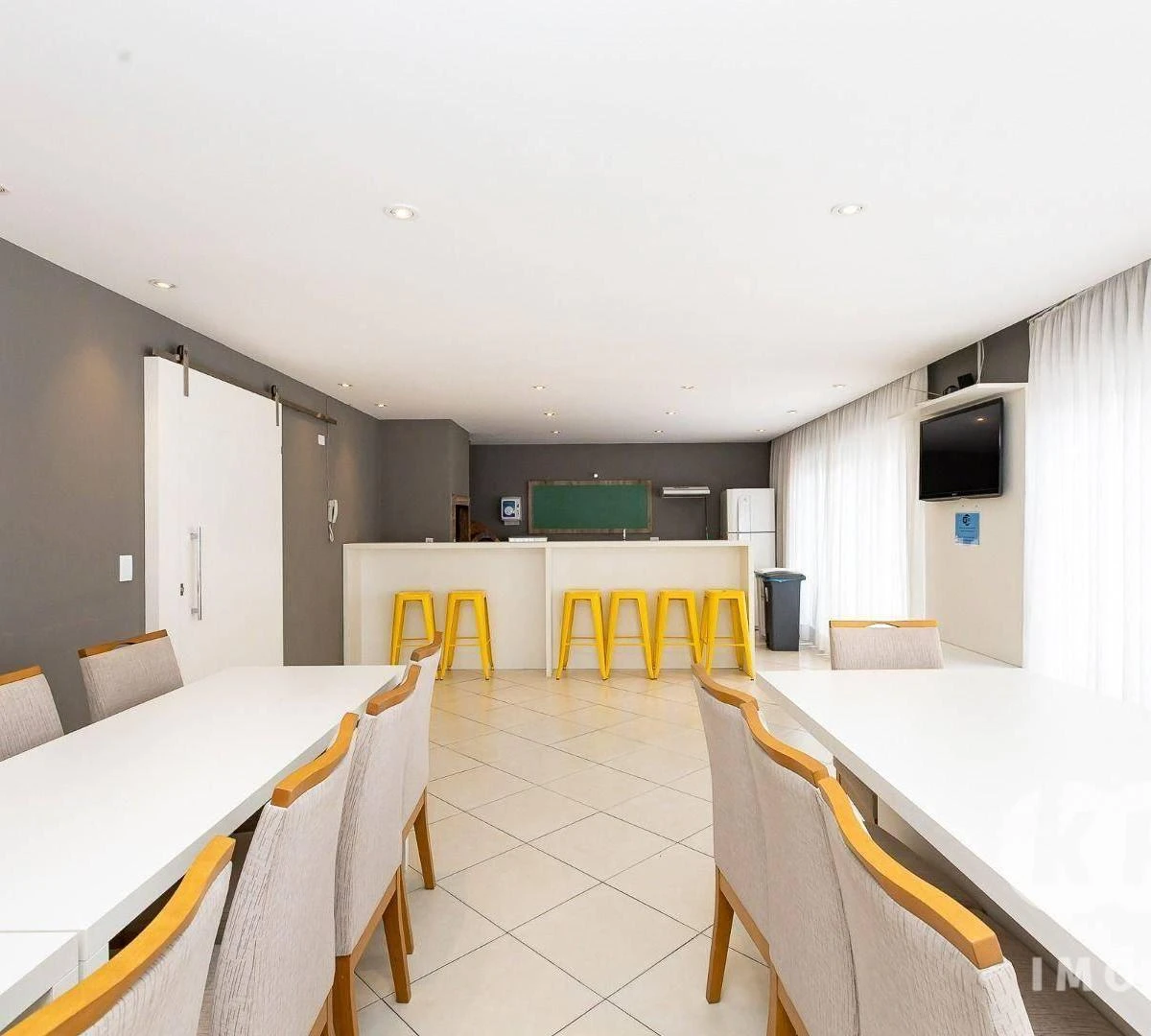 Apartamento mobiliado de 2 quartos com varanda gourmet — photo 12