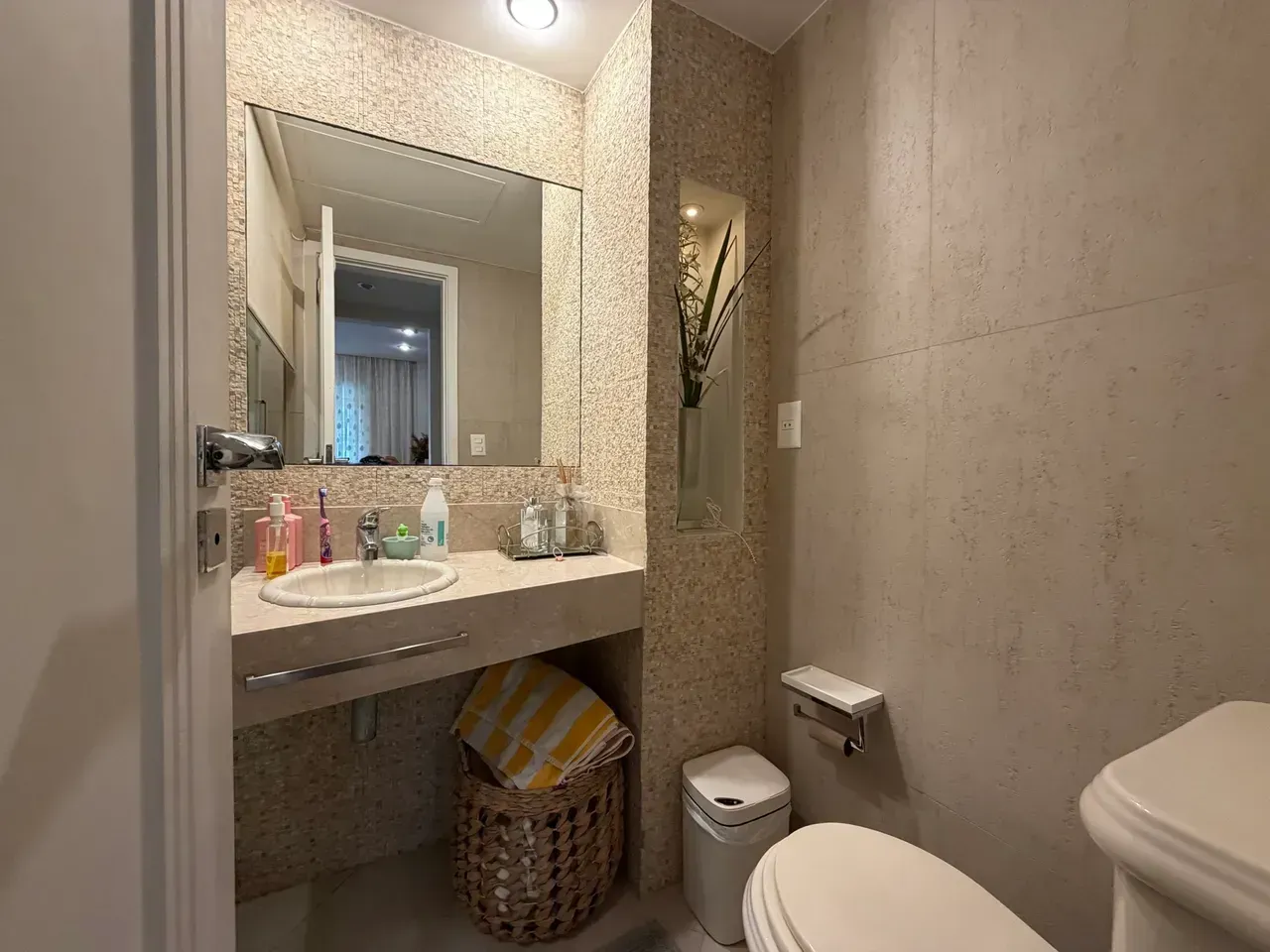 Furnished apartment, 160 m², with a jacuzzi — photo 37
