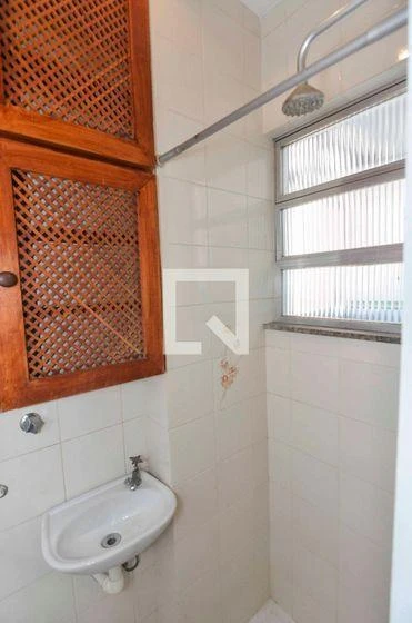 Walk-in closet in a 3-bedroom apartment, 90 m² — photo 11
