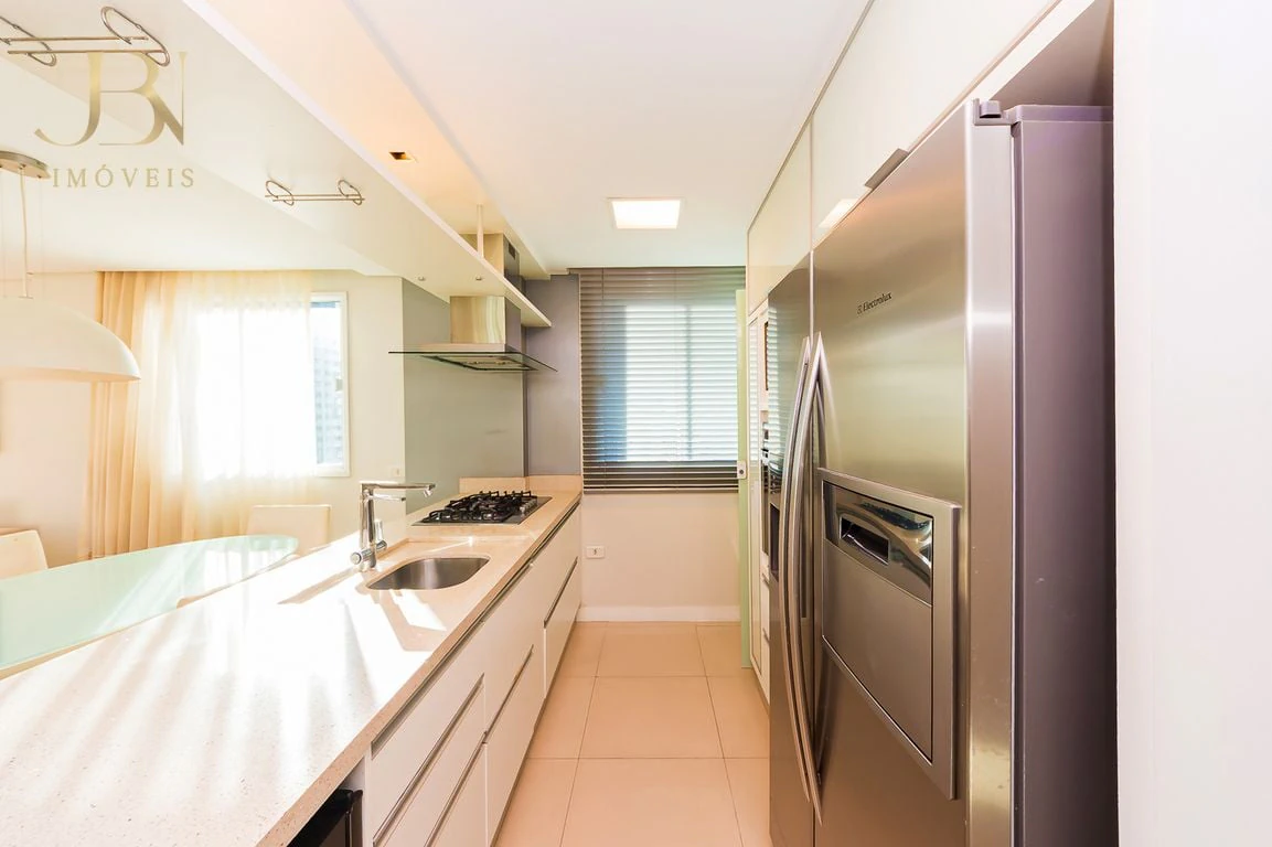 Apartamento mobiliado de 1 quarto com suíte e 2 vagas — photo 13