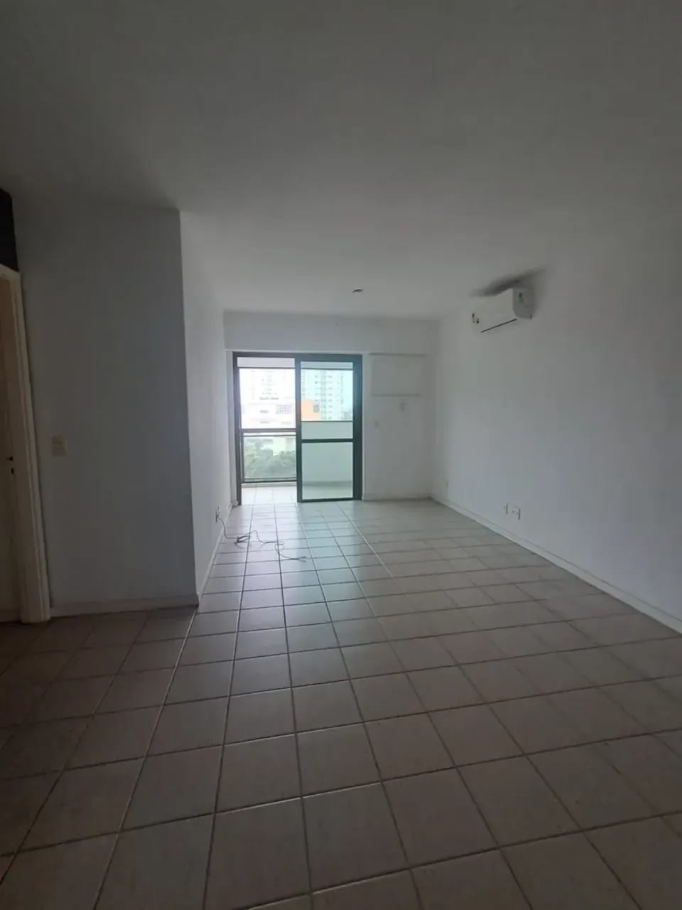 Rental apartment with 3 bedrooms and 3 bathrooms — photo 16