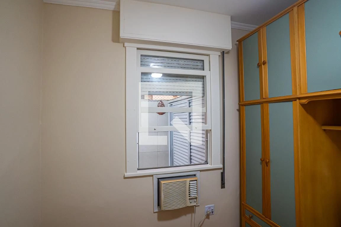 Furnished apartment with private garden and 2 bedrooms — photo 35
