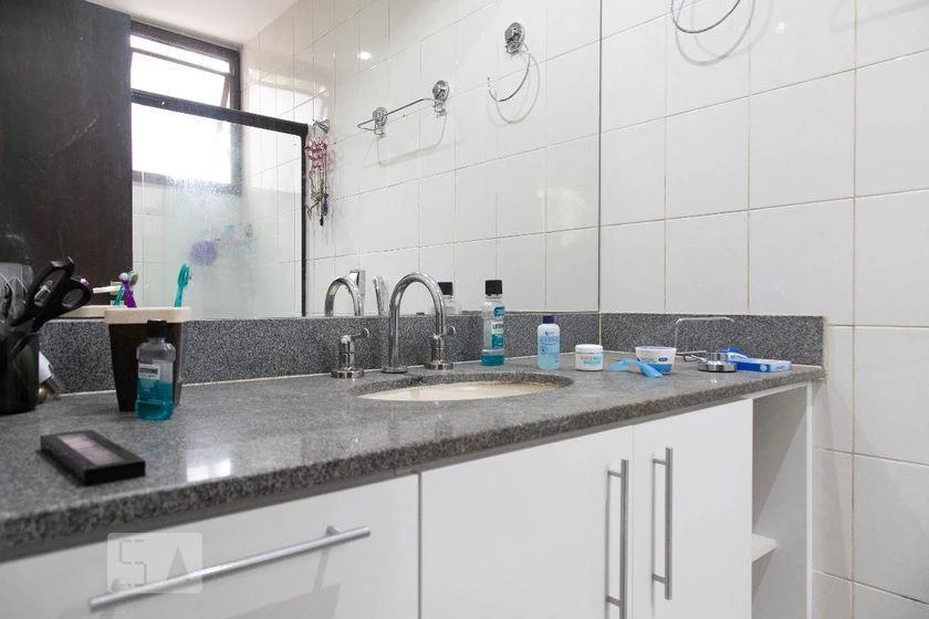 Rental apartment with 4 bedrooms and 150 m² — photo 41