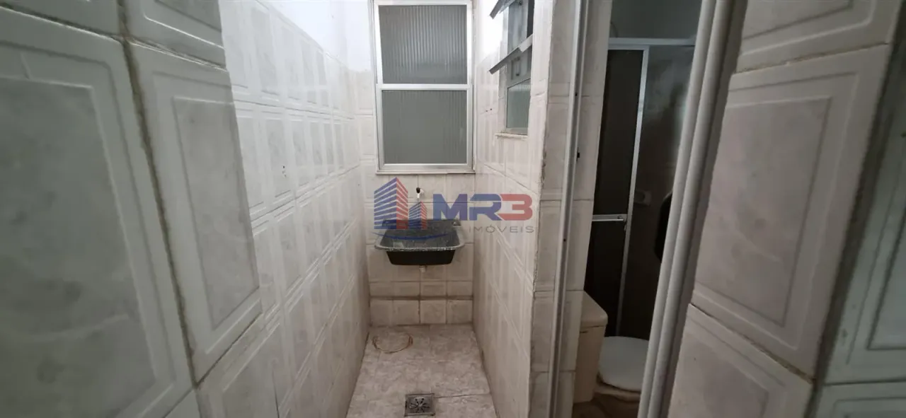 Unfurnished rental house with 2 bedrooms and 1 bathroom — photo 12