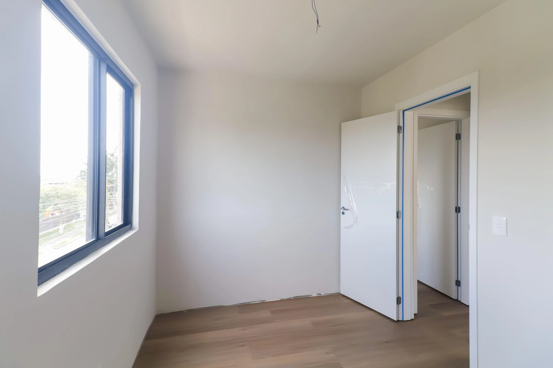 3-bedroom apartment with a grill on the balcony in Curitiba — photo 30