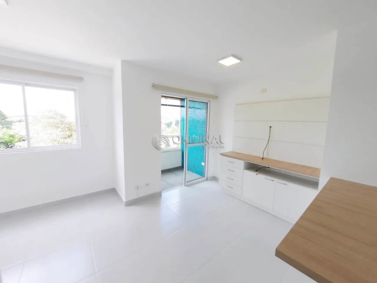 1-bedroom apartment with a balcony and 1 parking space — photo 7