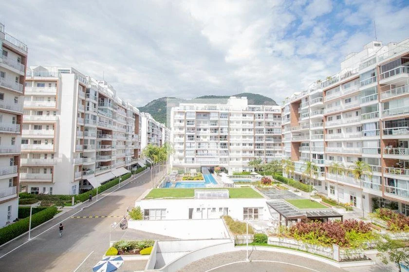 Apartment, 92 m², with a glass-enclosed balcony — photo 49