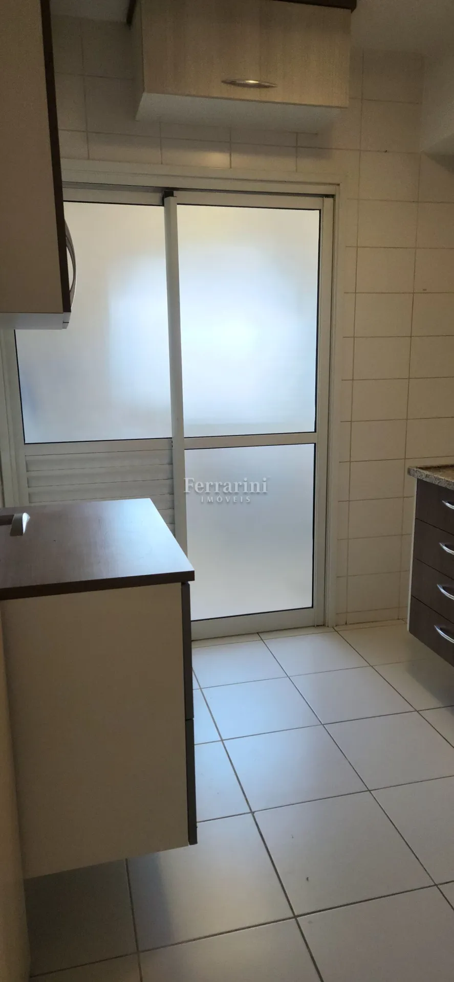 Apartment with 3 bedrooms and a closed kitchen — photo 9