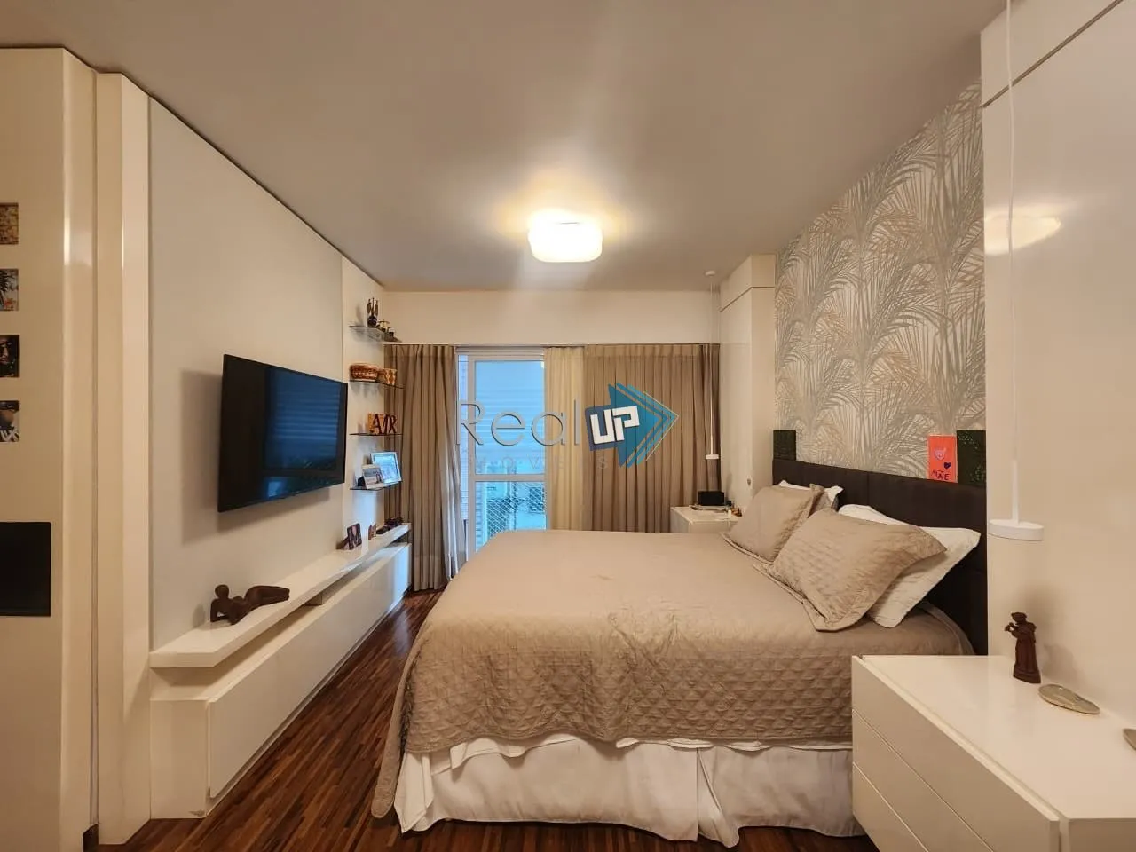 4-bedroom apartment with 227 m² and 3 parking spaces — photo 27