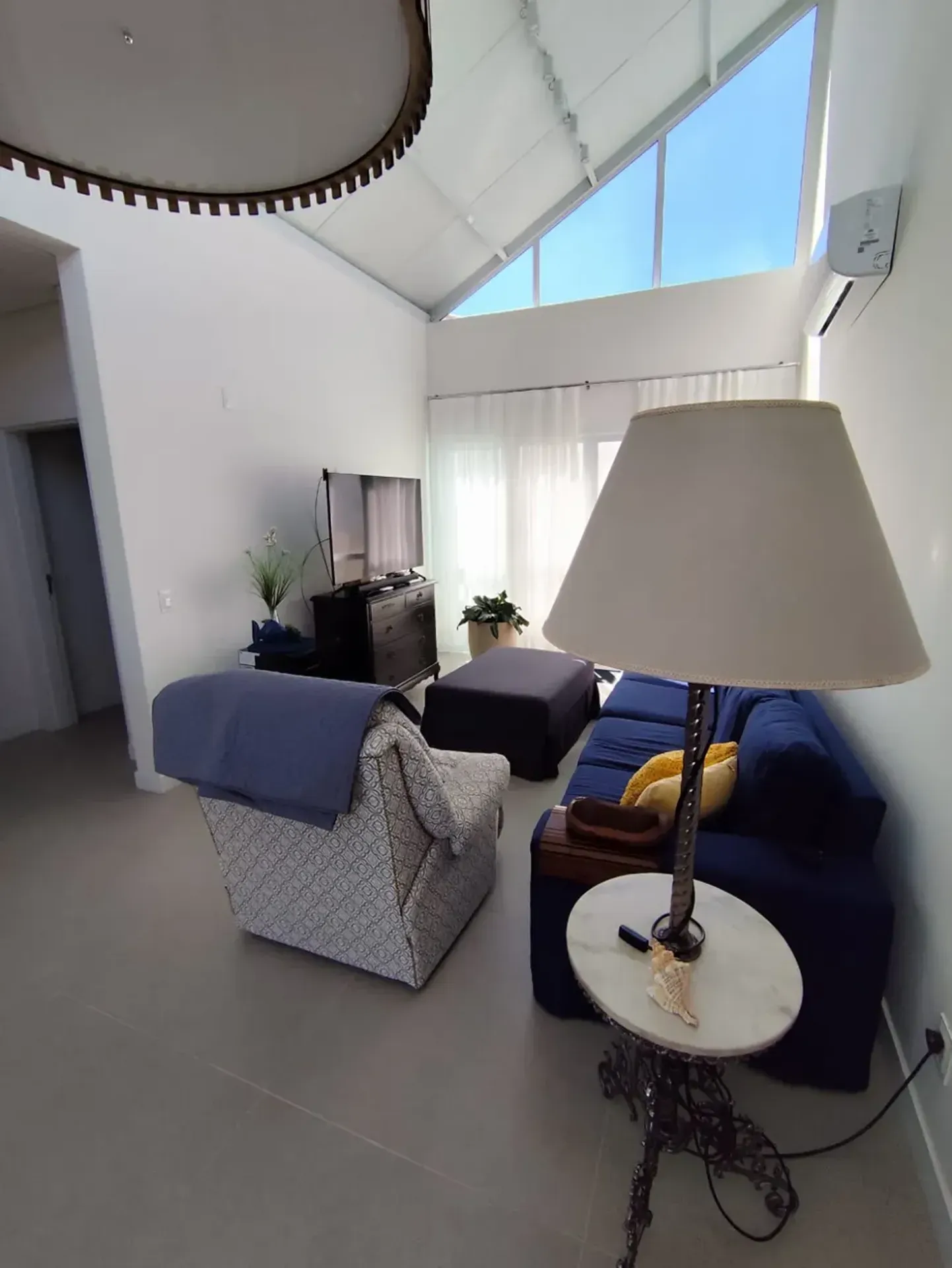 Casa com 2 suítes e 450 m², 3 vagas de garagem — photo 8