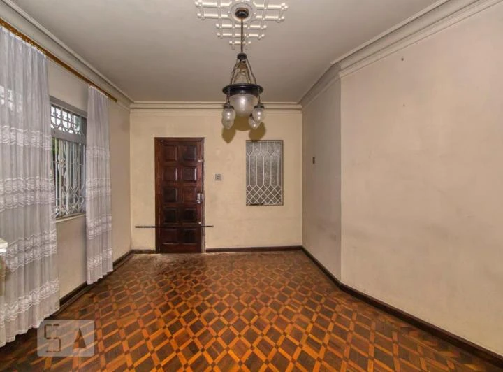 Casa com 5 quartos e churrasqueira embutida na varanda — photo 4