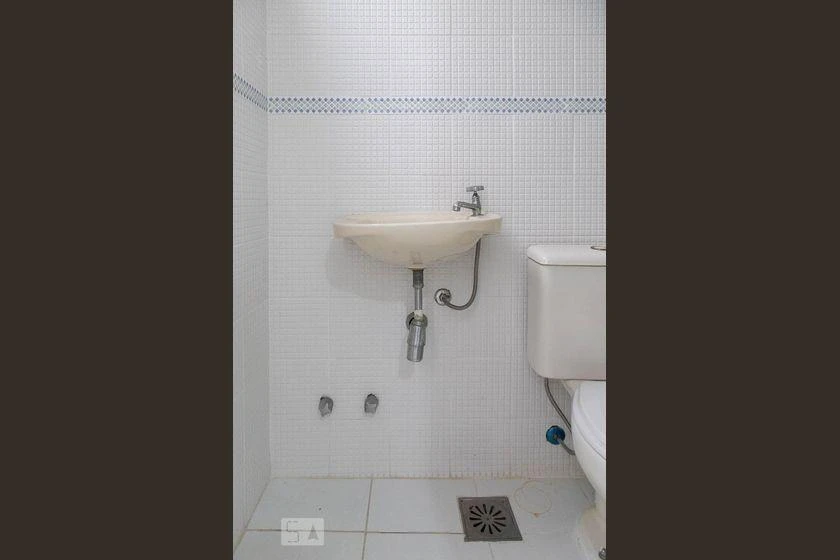 183 m² unfurnished apartment with 3 bedrooms and 2 parking spots — photo 48