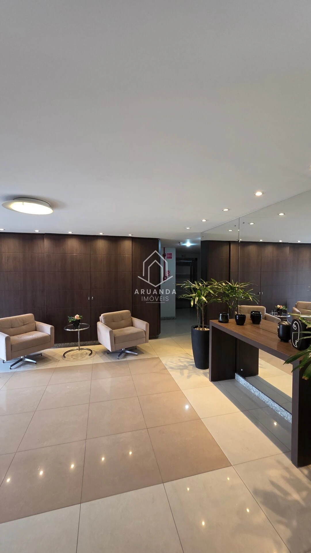 Apartamento mobiliado com espaço de home office e 2 quartos — photo 27