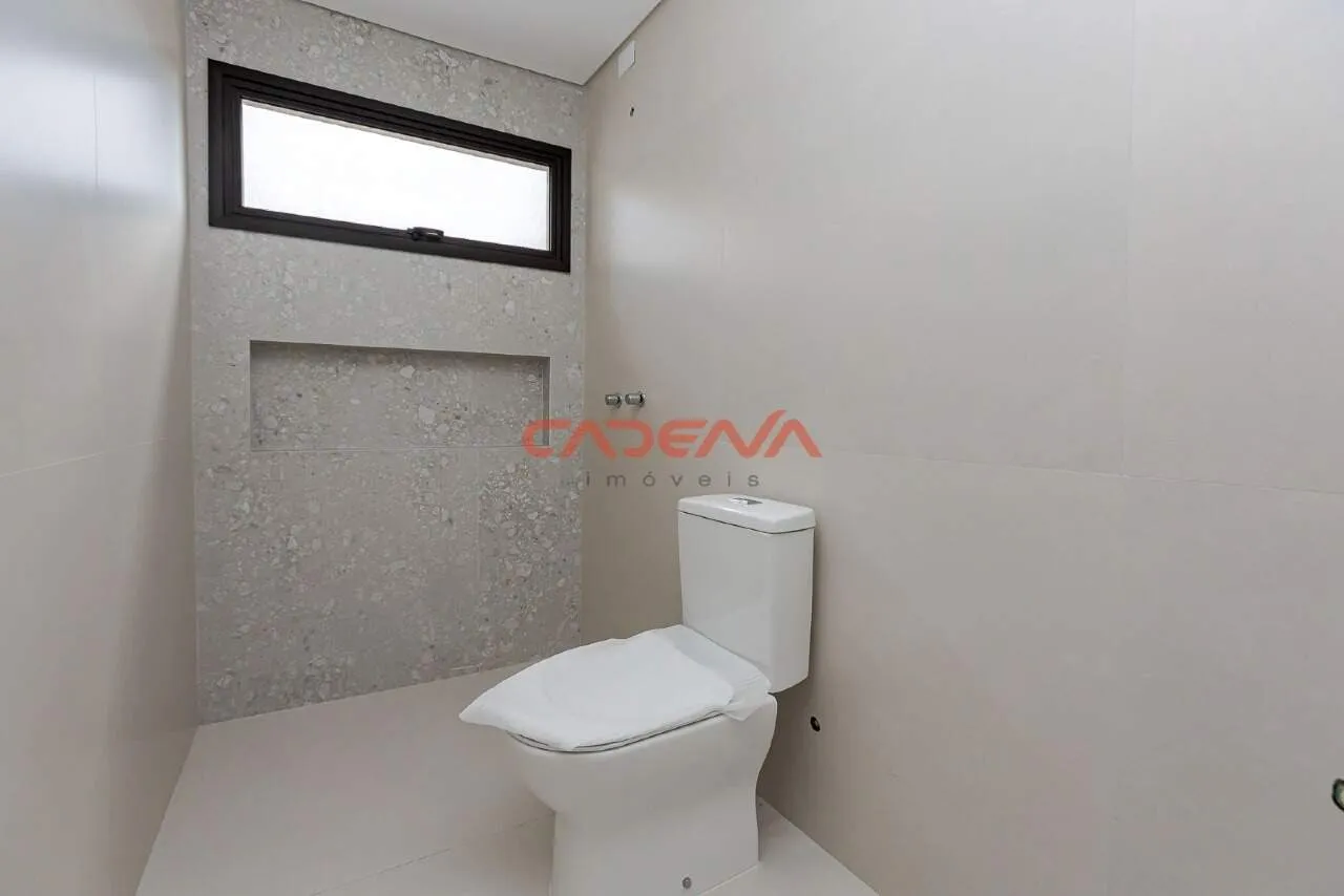 Balcony with a grill in a 3-bedroom house, 128 m² — photo 13