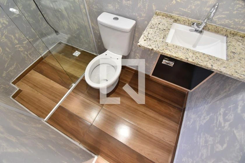 Studio, 45 m², with wood or laminate floors — photo 5