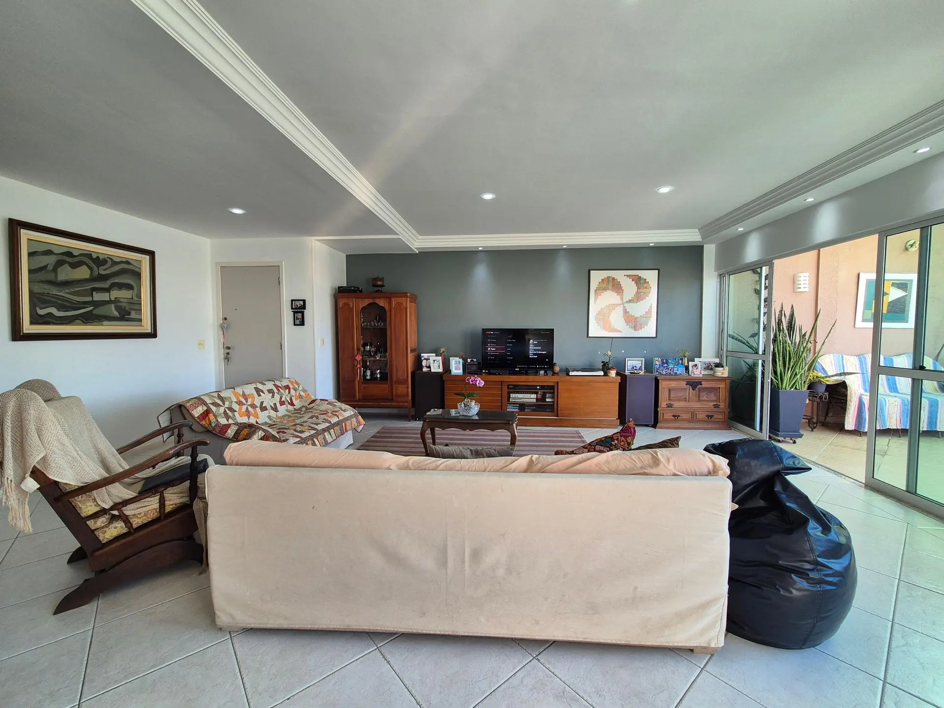 Mountain view in a 4-bedroom apartment, 265 m² — photo 50