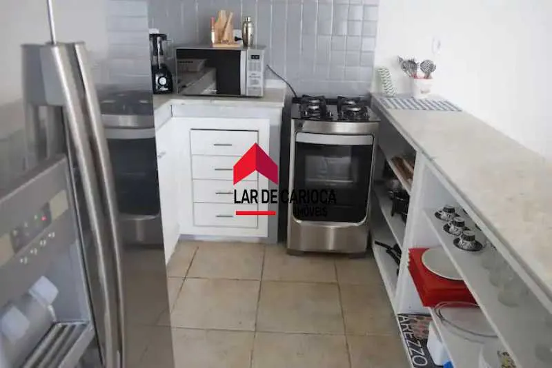 Furnished 1-bedroom apartment with 2 bathrooms and balcony — photo 17