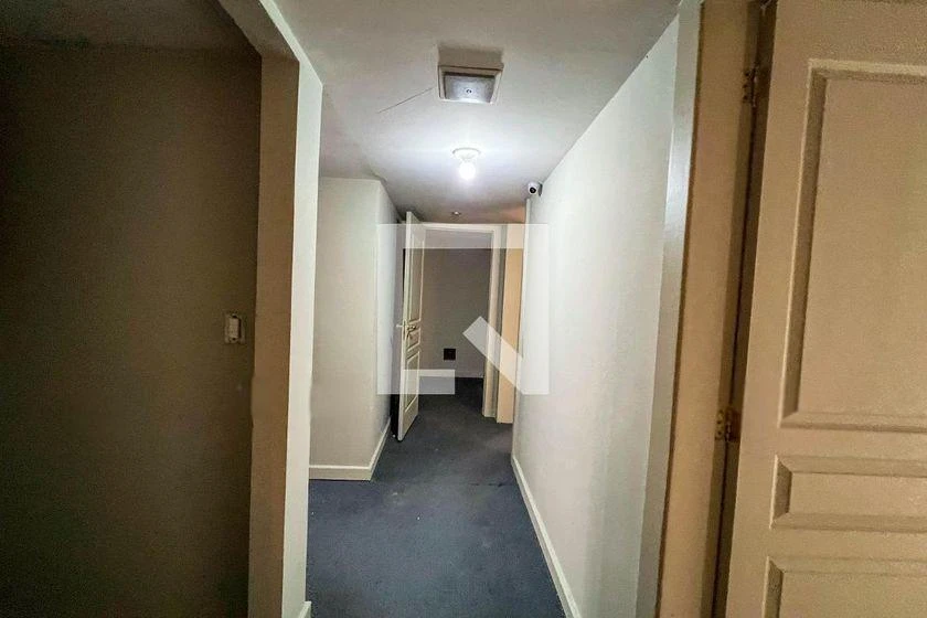 Apartment with 8 bedrooms, 3 bathrooms and 350 m² — photo 16