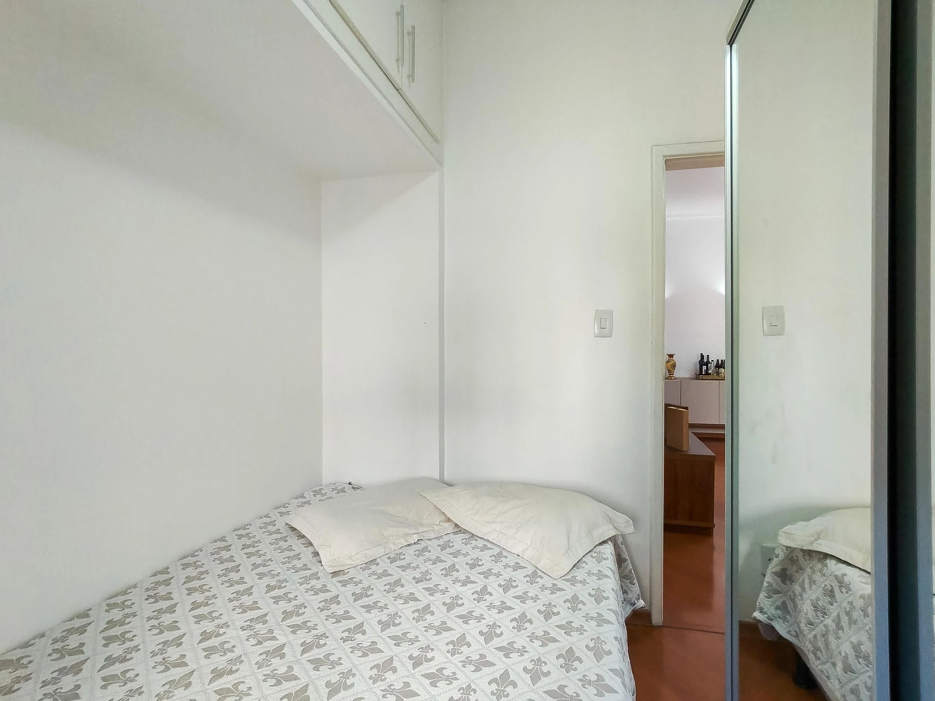 Furnished apartment, 54 m², with a home office — photo 42
